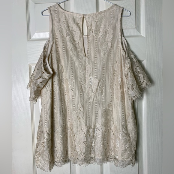 Maurices | Eyelash Lace Cold Shoulder Top - 2X - Picture 5 of 9